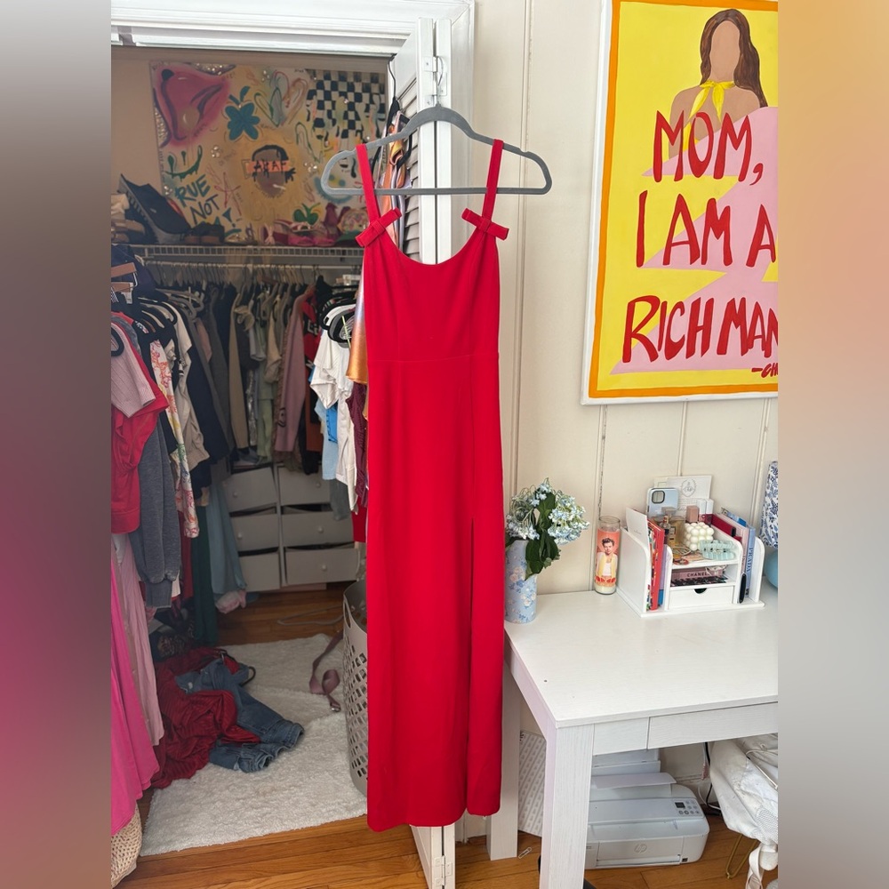 Red dress with bows from Lulu’s♥️